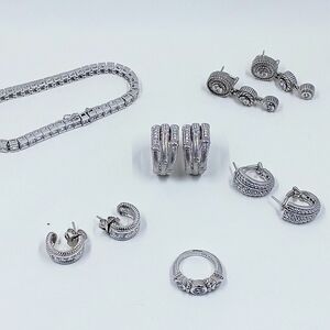 Elegant Silver Jewelry Set for Women